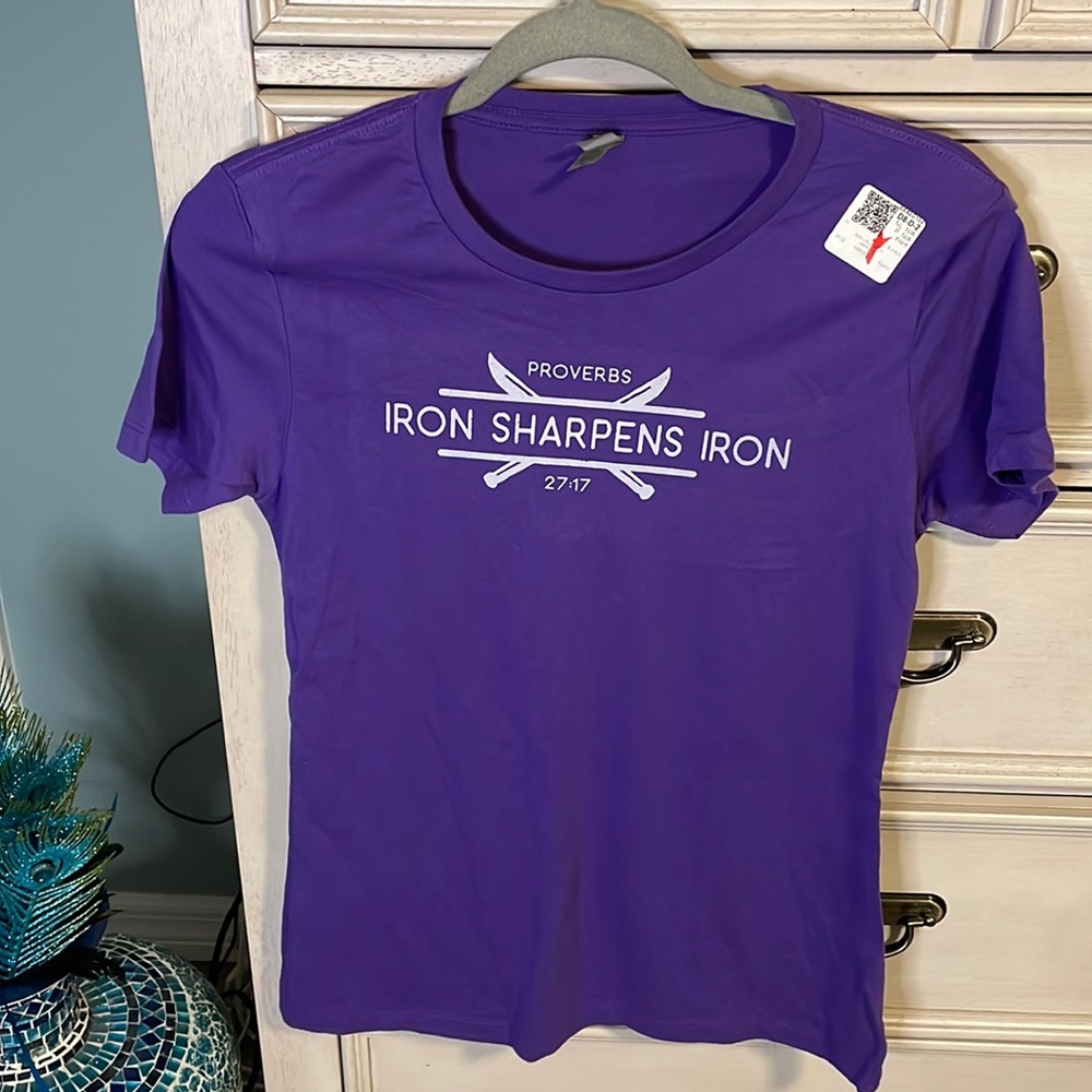 Women’s new with tag, Christian iron, sharpens, iron graphic canvas, T-shirt, M